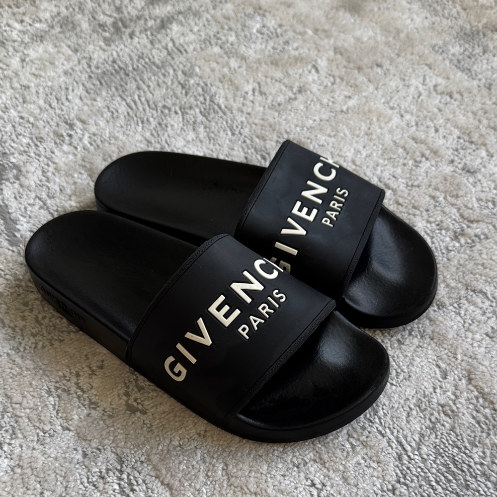 Givenchy Black Logo Slides